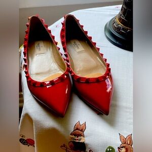 Valentino ROCKSTUD PATENT LEATHER BALLET FLATS size 38